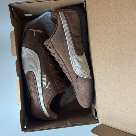 NWT Puma Speedcat Chocolate Suede Sneakers with White Detail - Picture 5 of 6